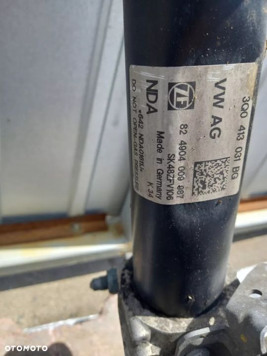 PASSAT B8 SUPERB III 3 KOPYTO MCPHERSON LEWY PRAWY PROZD 2.0 TDI - 3