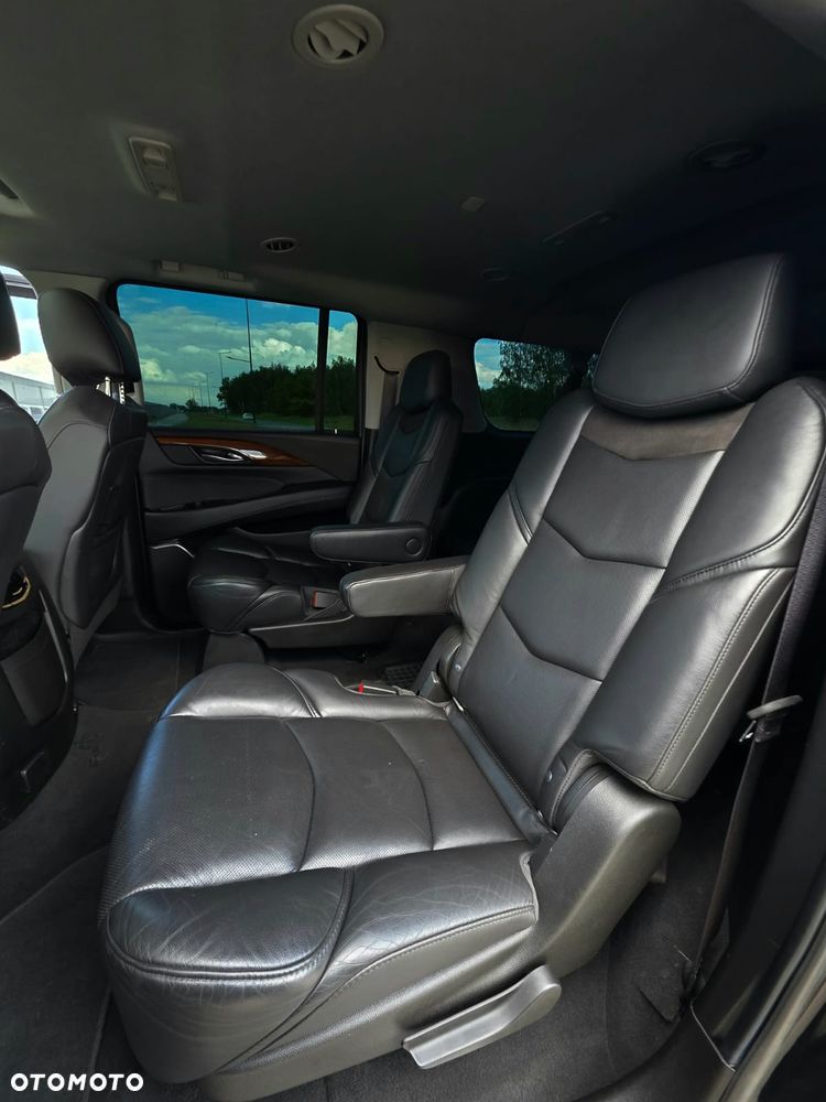 Cadillac Escalade ESV 6.2 V8 AWD AT Premium - 26