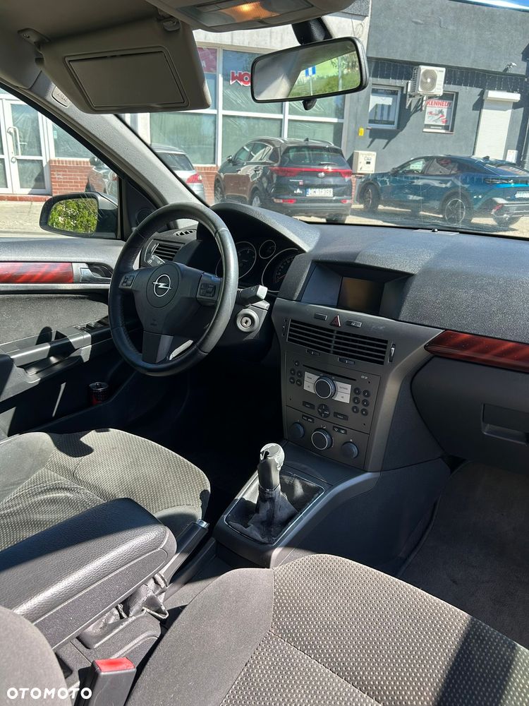 Opel Astra 1.7 CDTI Cosmo - 11