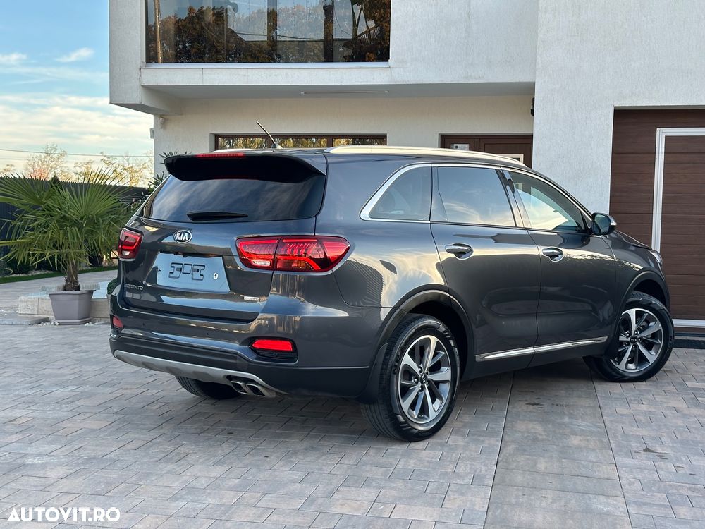 Kia Sorento 2.0 DSL 6AT 4x4 Cosmo - 9