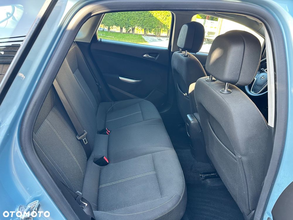 Opel Astra 1.4 T Cosmo - 23