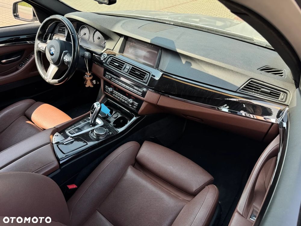 BMW Seria 5 530d xDrive - 6