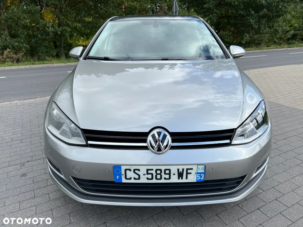 Volkswagen Golf - 2