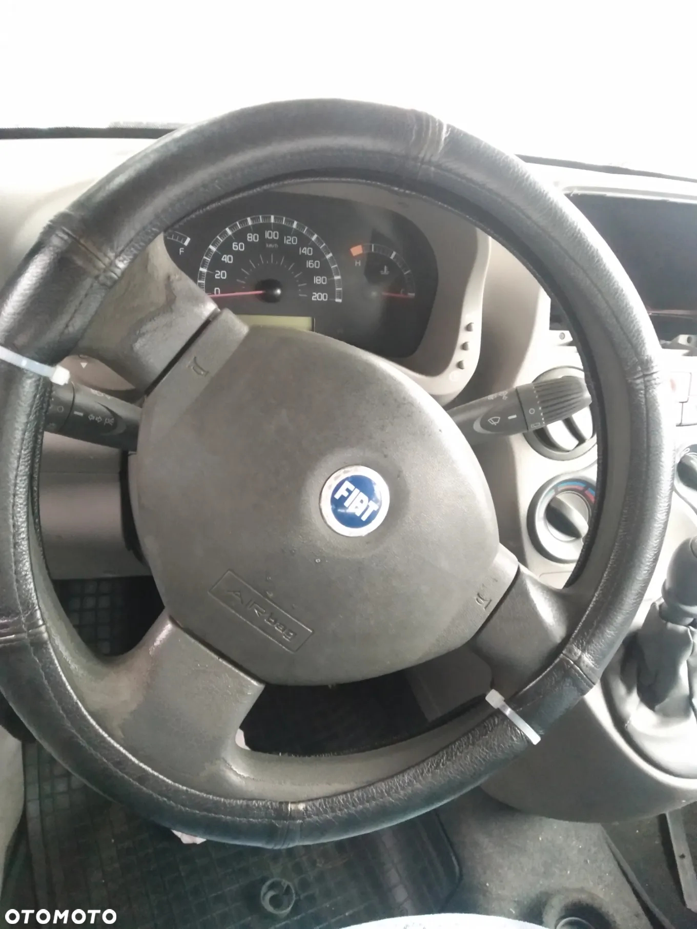FIAT PANDA II 03-06 1.1 8V ZBIORNIK WYRÓWNAWCZY PLYNU CHLODNICZEGO - 28