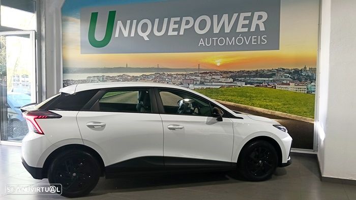 MG MG4 4 Standard - 4