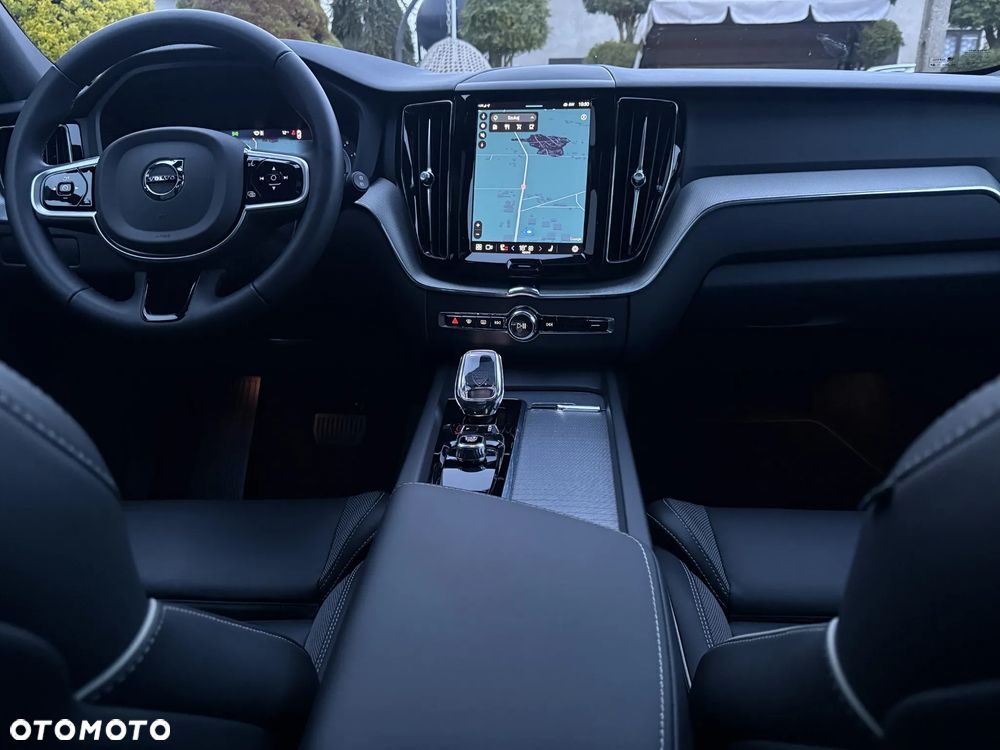 Volvo XC 60 B5 B AWD Geartronic RDesign - 10