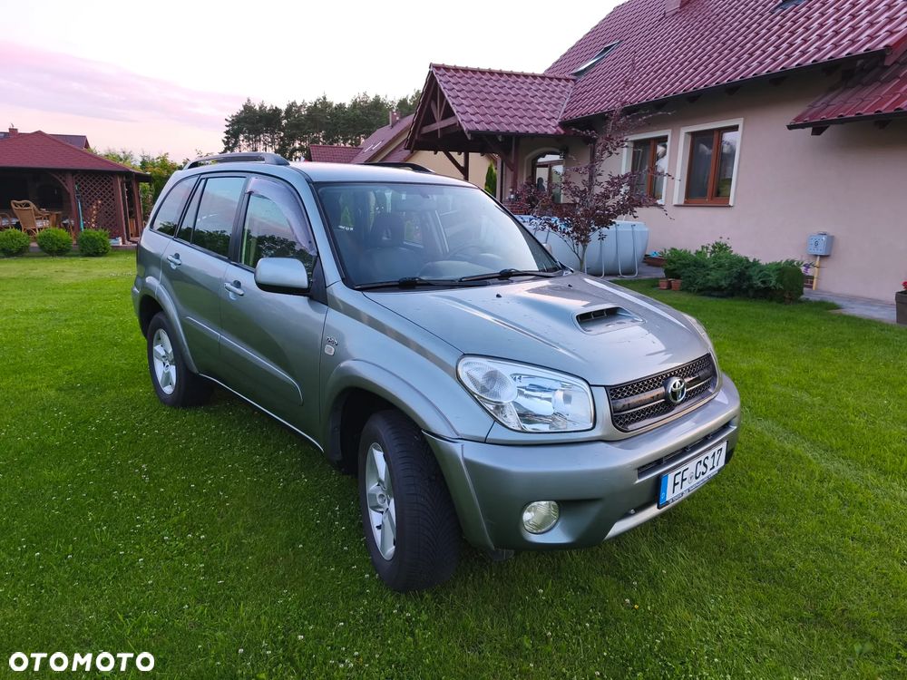 Toyota RAV4 2.0 D-4D 4x4 - 11