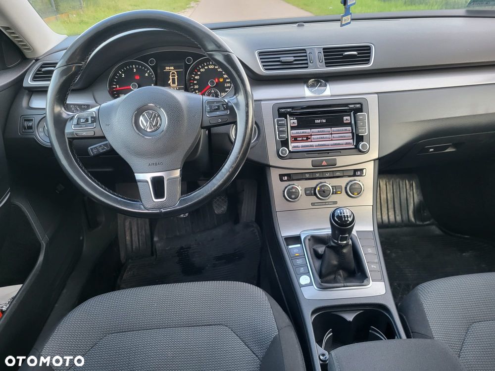 Volkswagen Passat 2.0 TDI Highline - 4