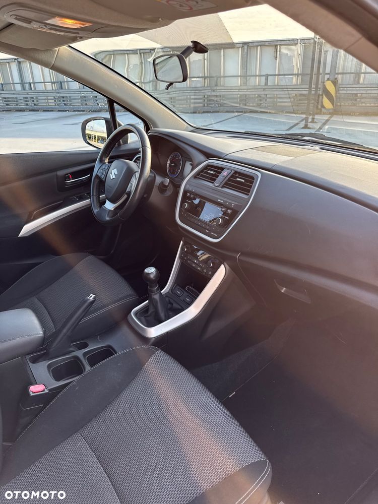 Suzuki SX4 S-Cross 1.6 Comfort - 9