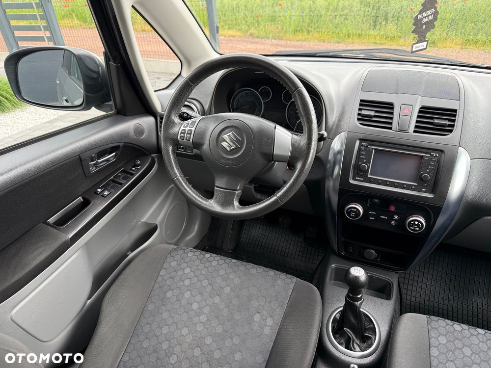Suzuki SX4 - 28