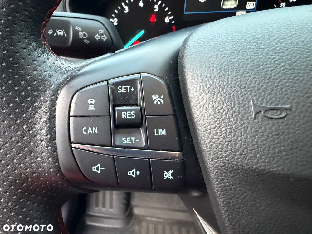 Ford Focus 1.0 EcoBoost ST-Line Red ASS - 28