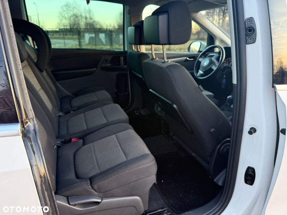 Volkswagen Sharan 2.0 TDI Comfortline DSG - 21