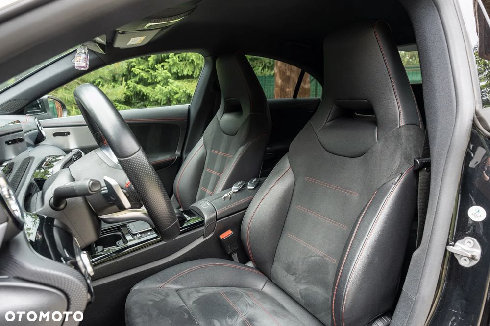 Mercedes-Benz CLA 200 d AMG Line 8G-DCT - 23