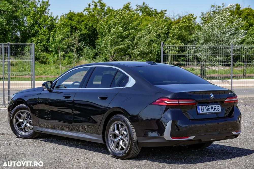 BMW Seria 5 520i AT MHEV - 6