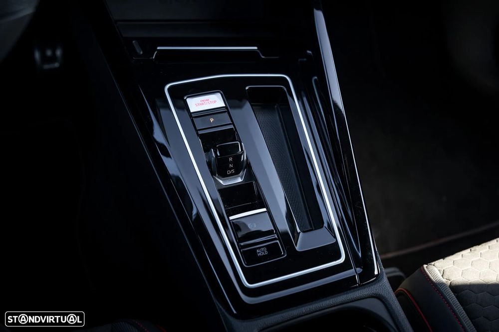 VW Golf 2.0 TSI OPF DSG GTI Clubsport - 30