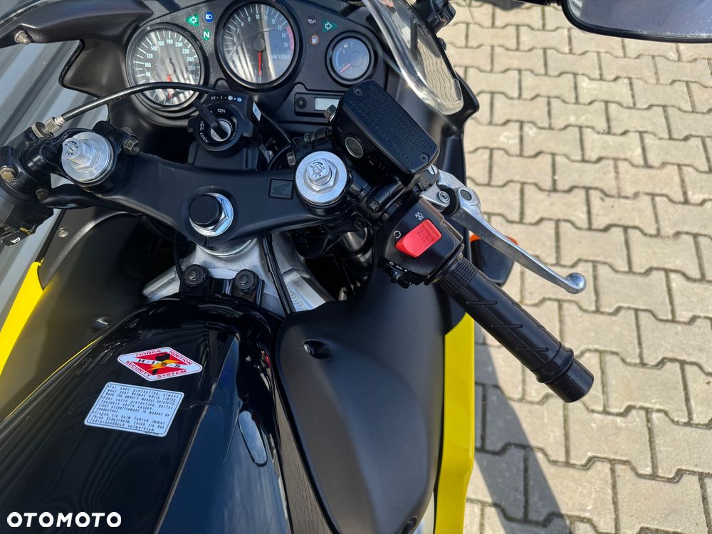 Honda CBR - 18
