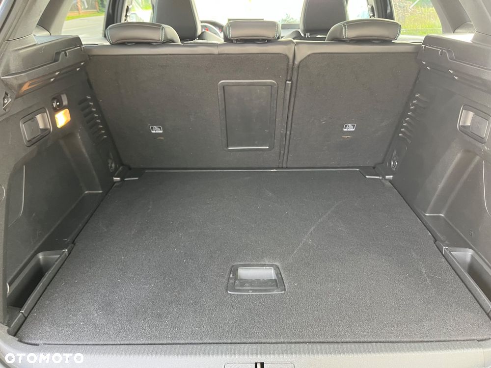 Peugeot 3008 PureTech 130 Stop & Start GPF EAT8 Active Pack - 17