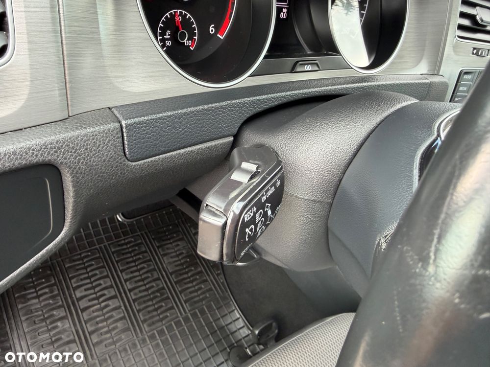 Volkswagen Golf 2.0 BlueTDI Comfortline - 16