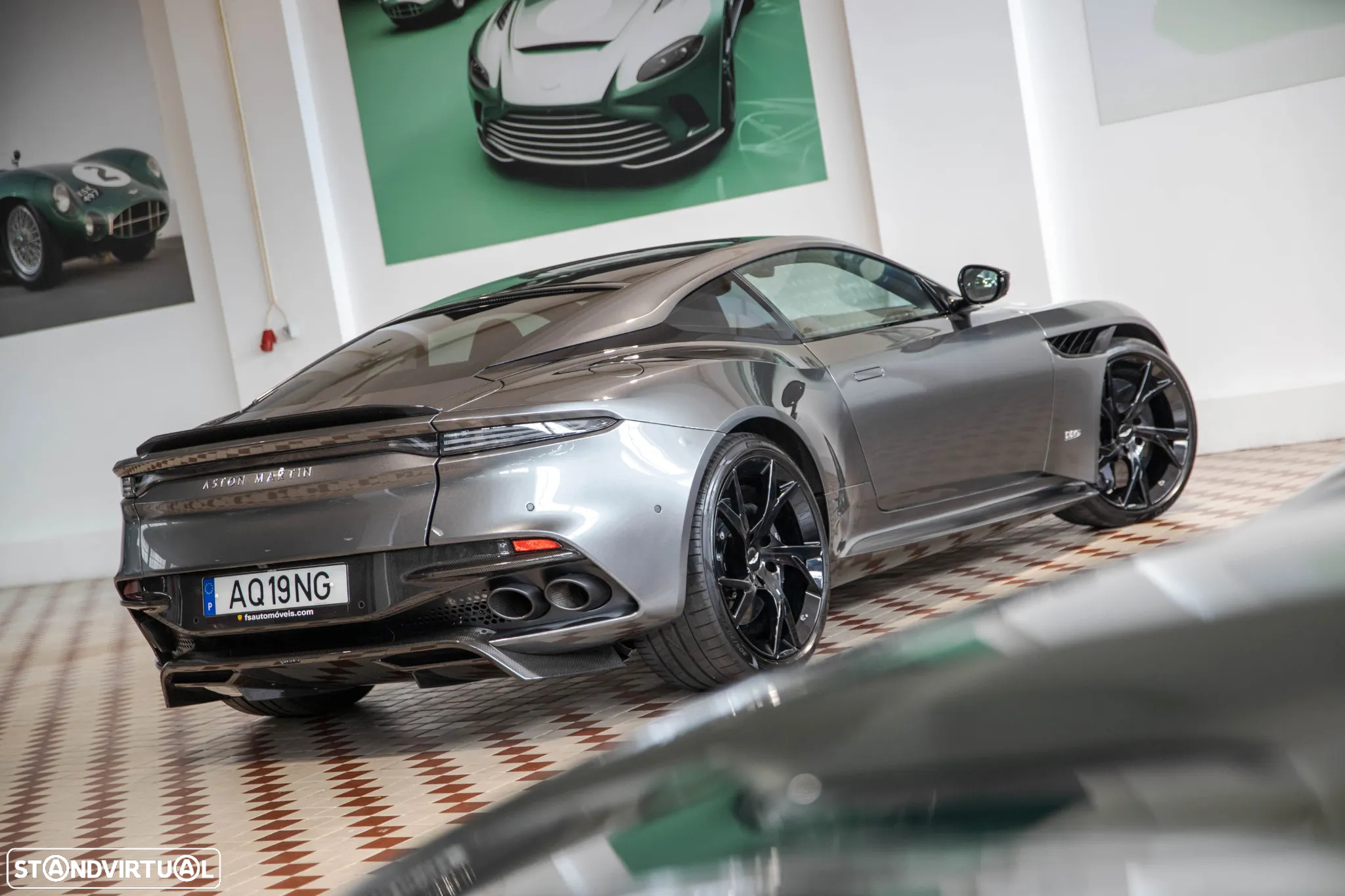 Aston Martin DBS Coupe Superleggera - 6