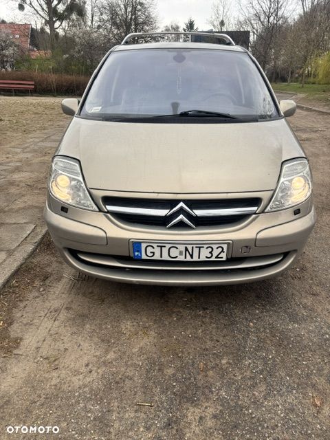 Citroën C8 - 25