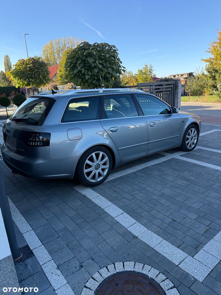 Audi A4 Avant - 4