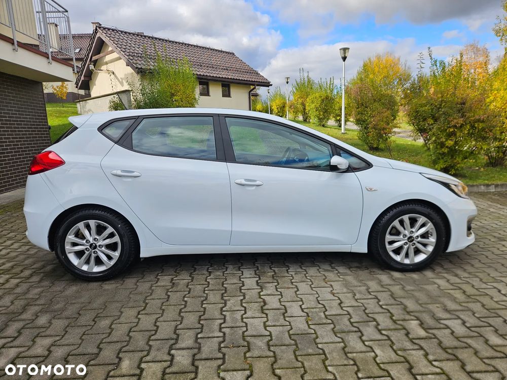 Kia Ceed 1.0 T-GDI L Business Line - 26