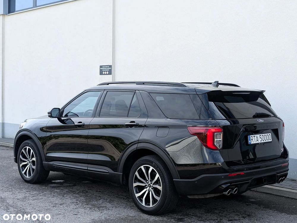 Ford Explorer ver-ecoboost-plug--in-hybrid-st--line - 2