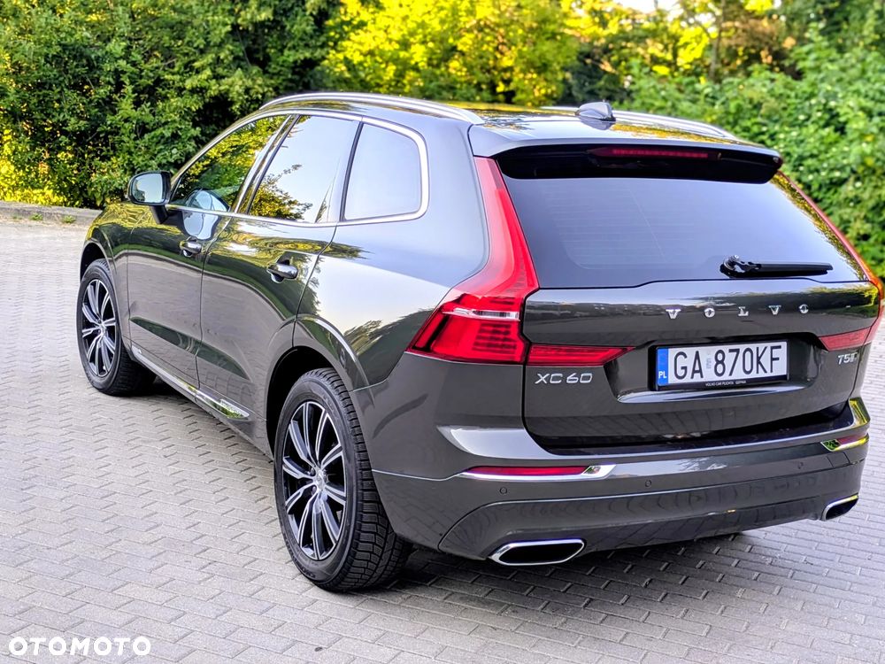 Volvo XC 60 T5 AWD Inscription - 8