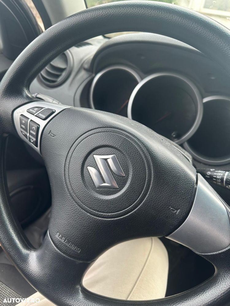 Suzuki Grand Vitara - 9