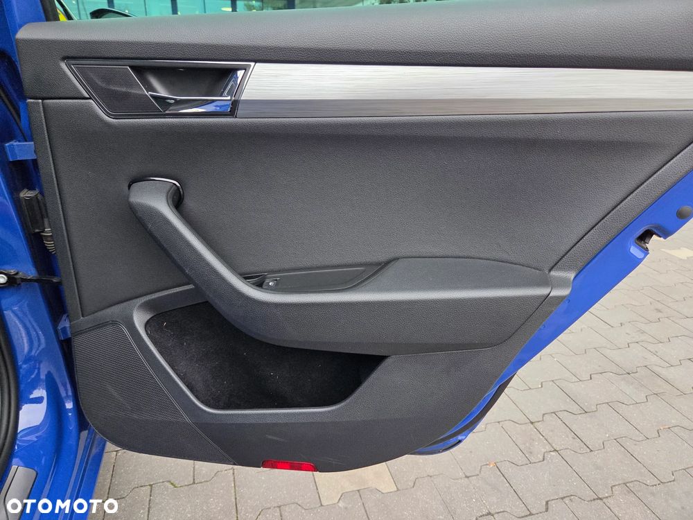 Skoda Superb 2019 photo 3