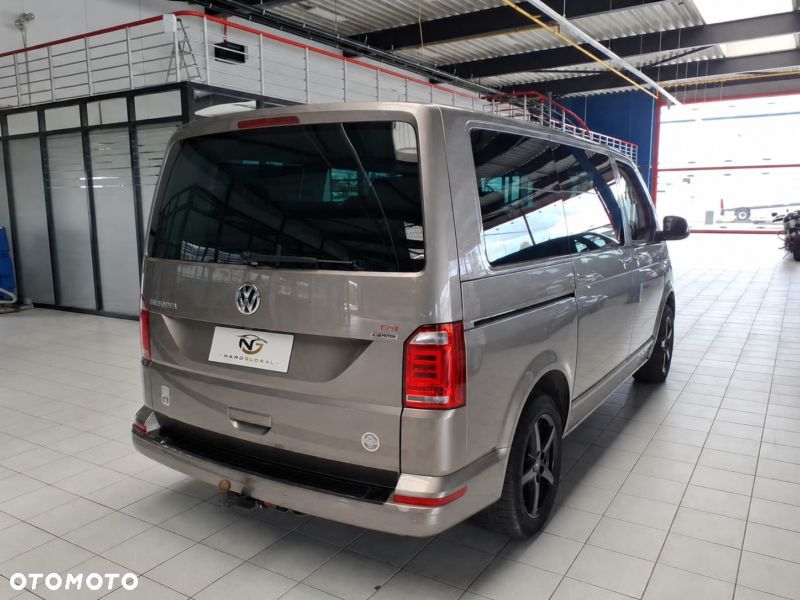 Volkswagen Multivan 2.0 TDI L1 Business 4Motion DSG - 3