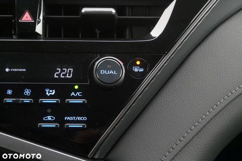 Toyota Camry 2.5 Hybrid Comfort CVT - 19