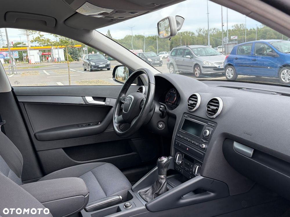 Audi A3 Sportback 1.4 TFSI Ambiente - 15