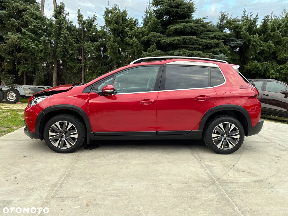 Peugeot 2008 1.2 Pure Tech Allure S&S EAT6 - 3