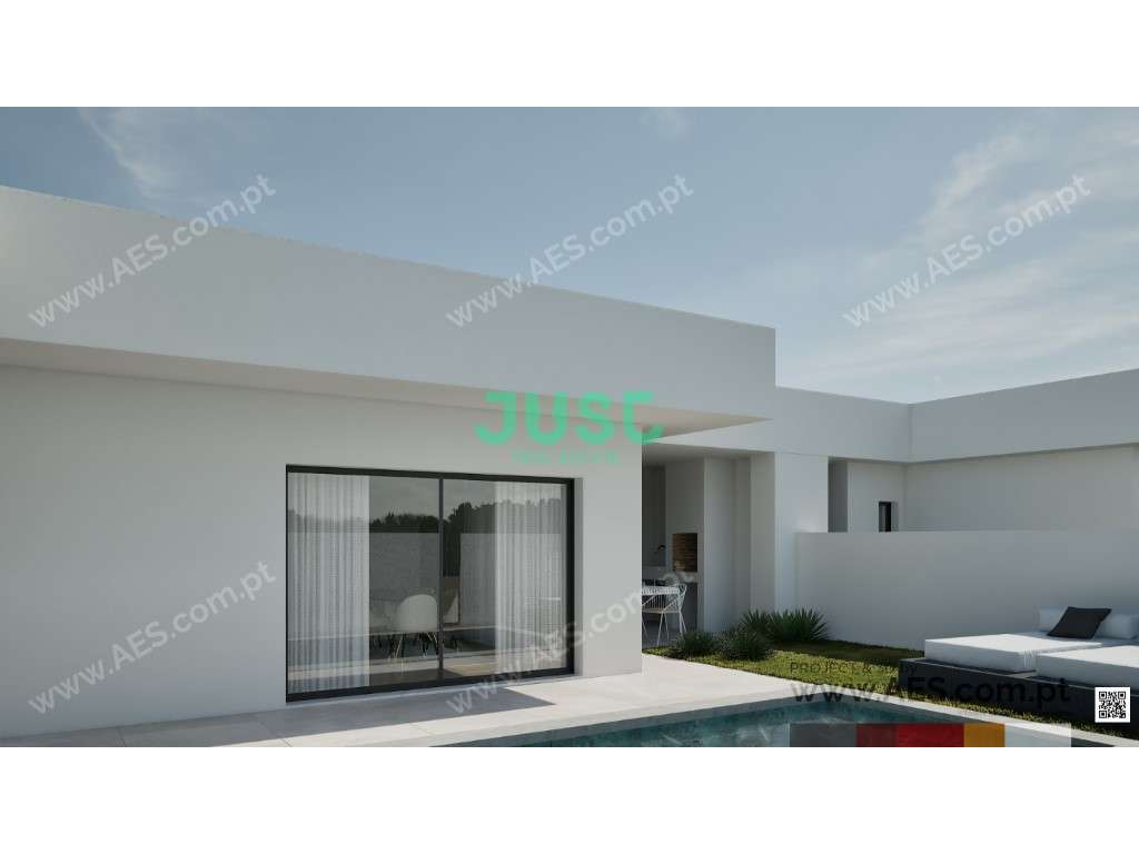 Moradia térrea, T4 com, 2 suítes, garagem e piscina em Fernão Ferro. - Grande imagem: 5/14
