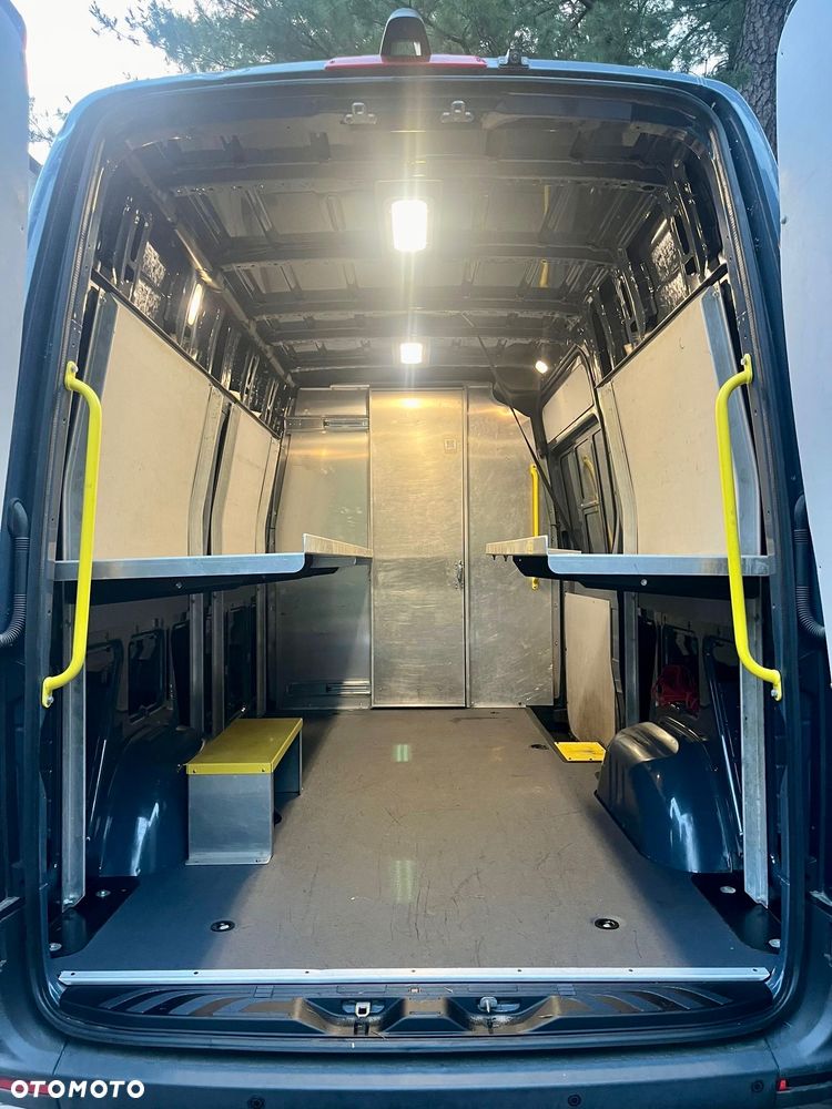 Mercedes-Benz SPRINTER - 8