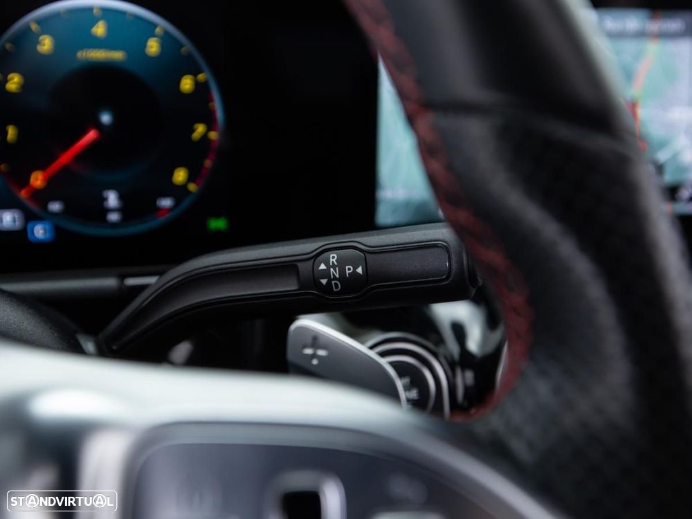 Mercedes-Benz GLA 250 4Matic 8G-DCT - 21