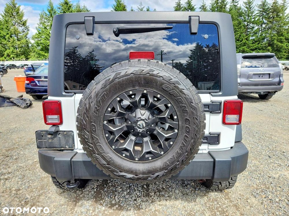 Jeep Wrangler - 6