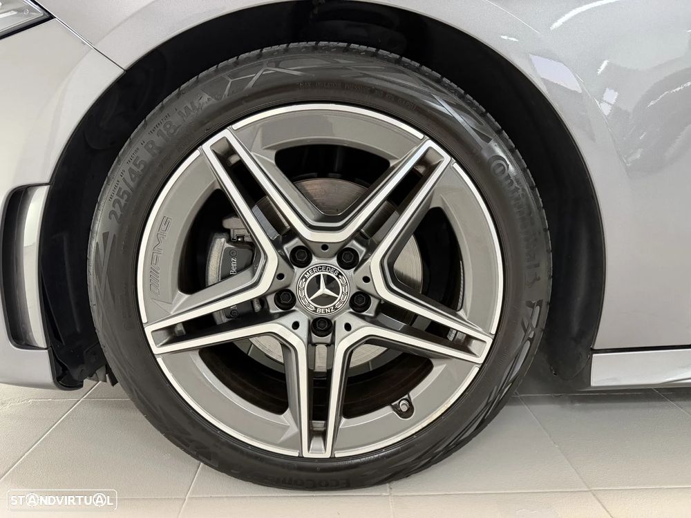 Mercedes-Benz A 200 AMG Line Aut. - 11