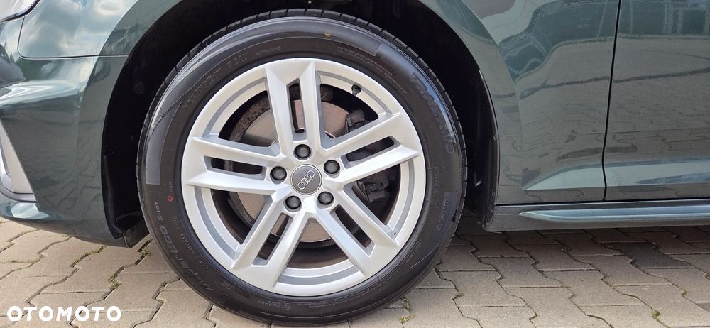 Audi A4 Avant 35 TDI S tronic design - 12