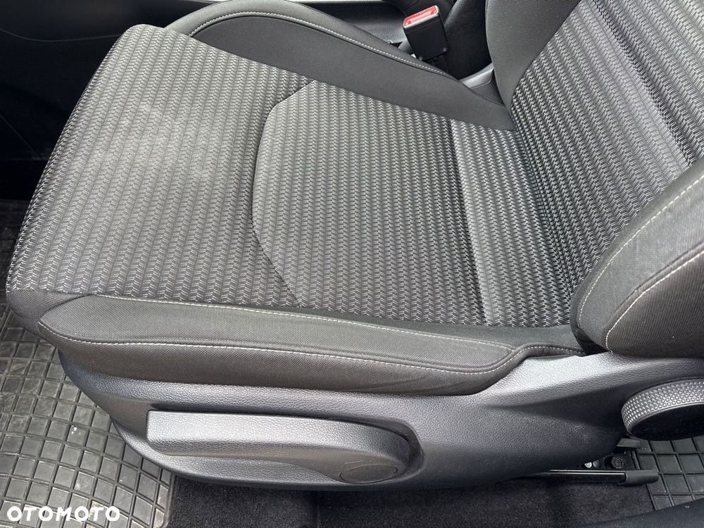 Kia Ceed 1.5 T-GDI M - 12