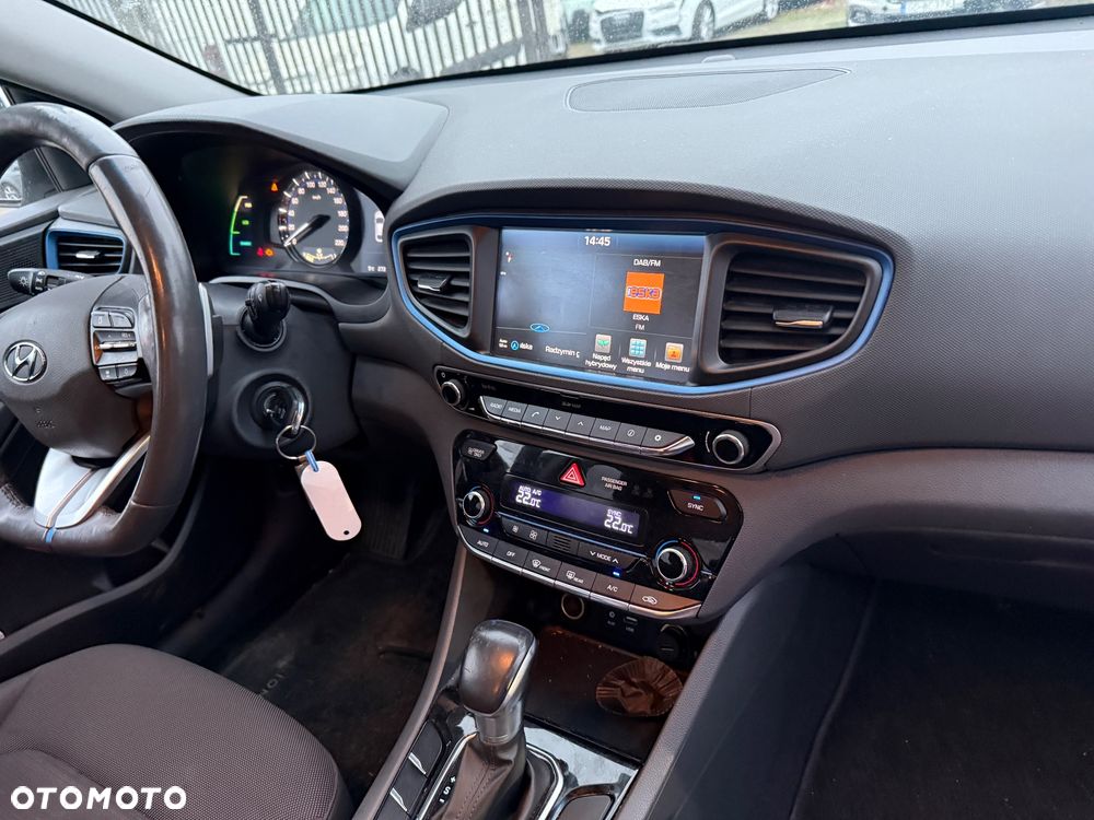 Hyundai IONIQ Hybrid Premium - 30