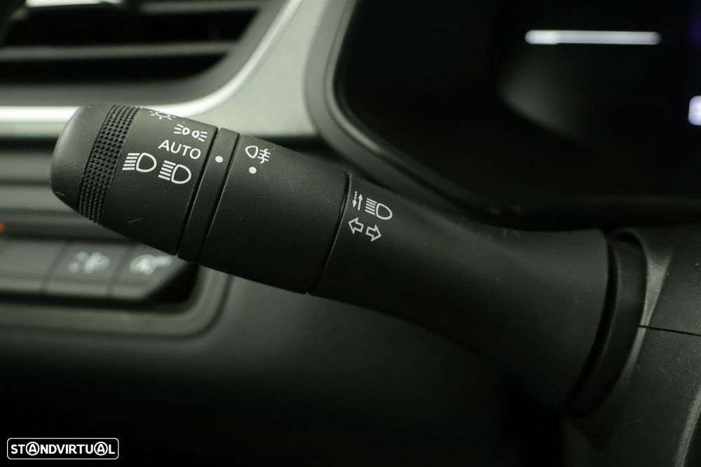 Renault Captur 1.0 TCe Techno Bi-Fuel - 16