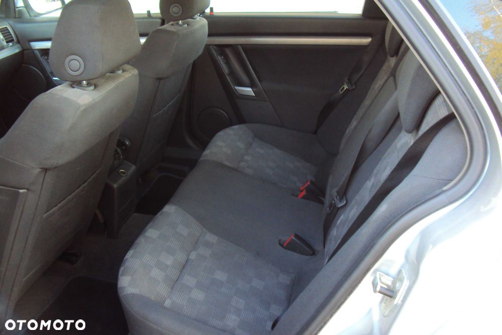 Opel Vectra - 7