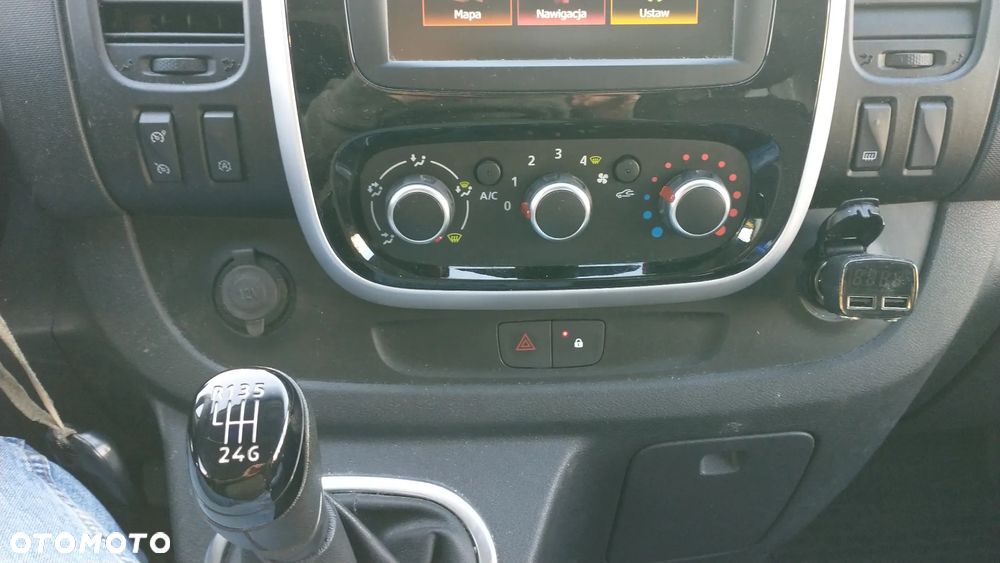 Renault Trafic - 15