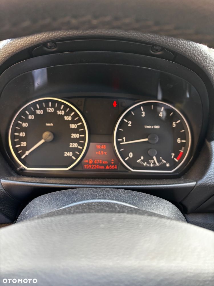 BMW Seria 1 116i - 13