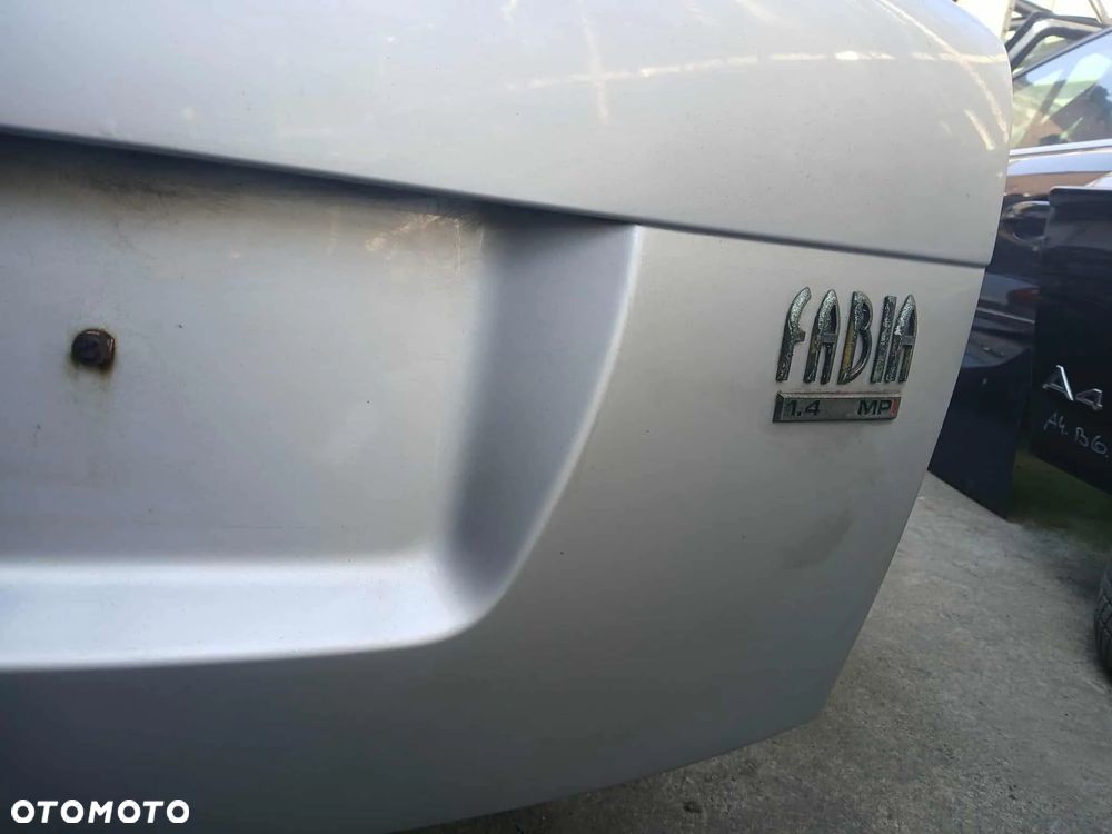 Skoda Fabia I sedan klapa bagażnika - 7
