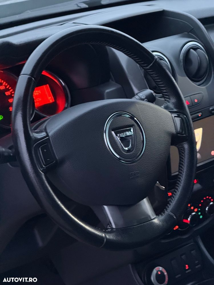 Dacia Duster dCi 110 FAP 4x4 Prestige - 11