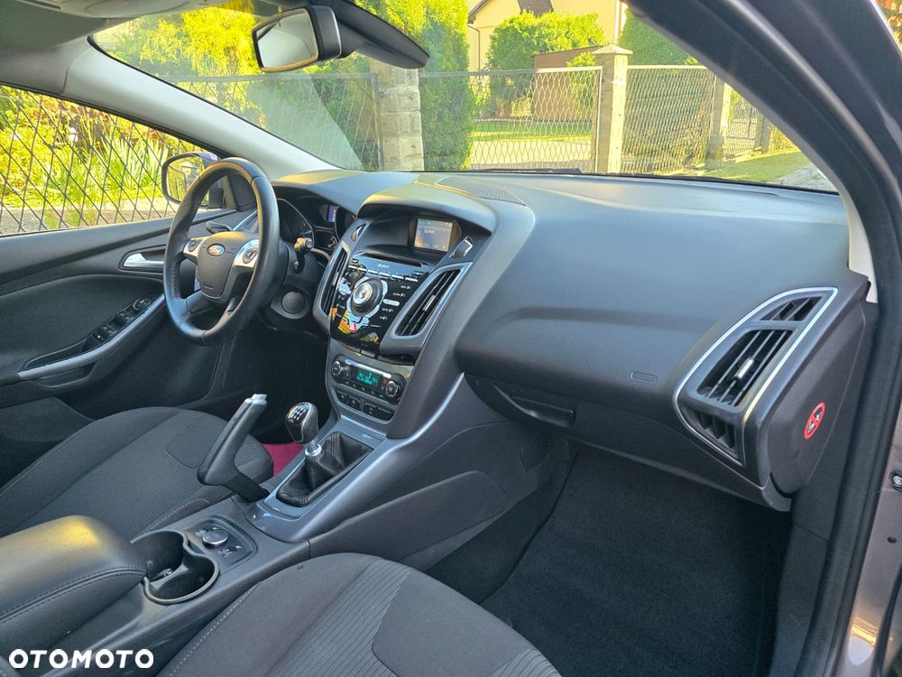 Ford Focus 1.0 EcoBoost Titanium - 29