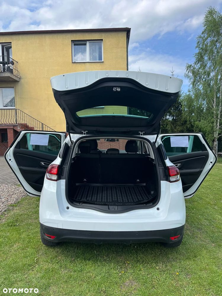 Renault Scenic - 9